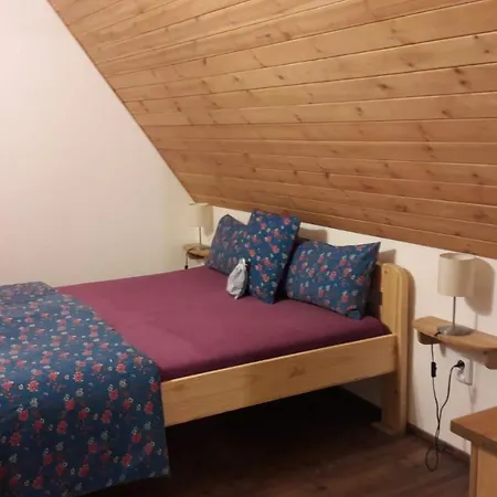 木屋 Chaloupka Pod Kanci Stezkou